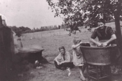 Datering 1947. Wasdag.