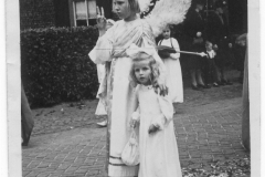 Datering 1949. Sacramentsprocessie