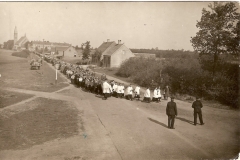 Datering 1925.  Processie.