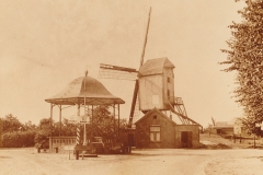 Datering 1942.. Standerdmolen.