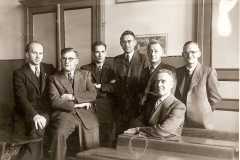 Datering 1943. Leerkrachten Sint Janschool