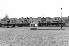 Datering 1976. Zuidwand.